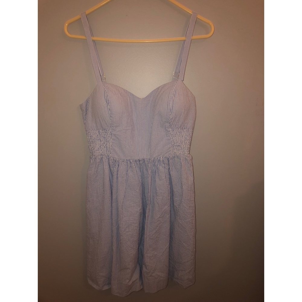 Lilly Pulitzer seersucker dress with pockets!